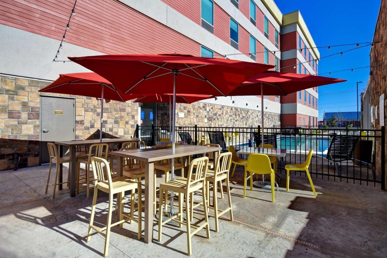 Home2 Suites By Hilton Одеса Екстериор снимка