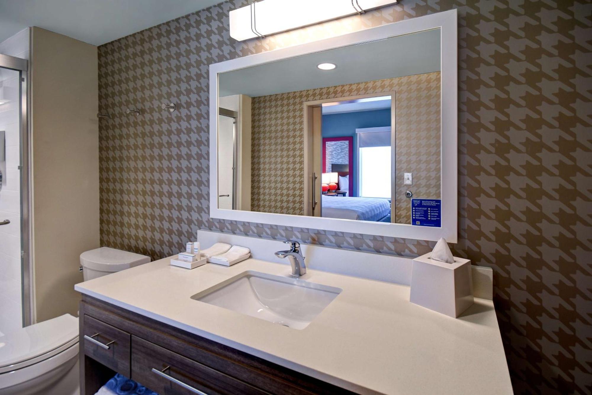 Home2 Suites By Hilton Одеса Екстериор снимка