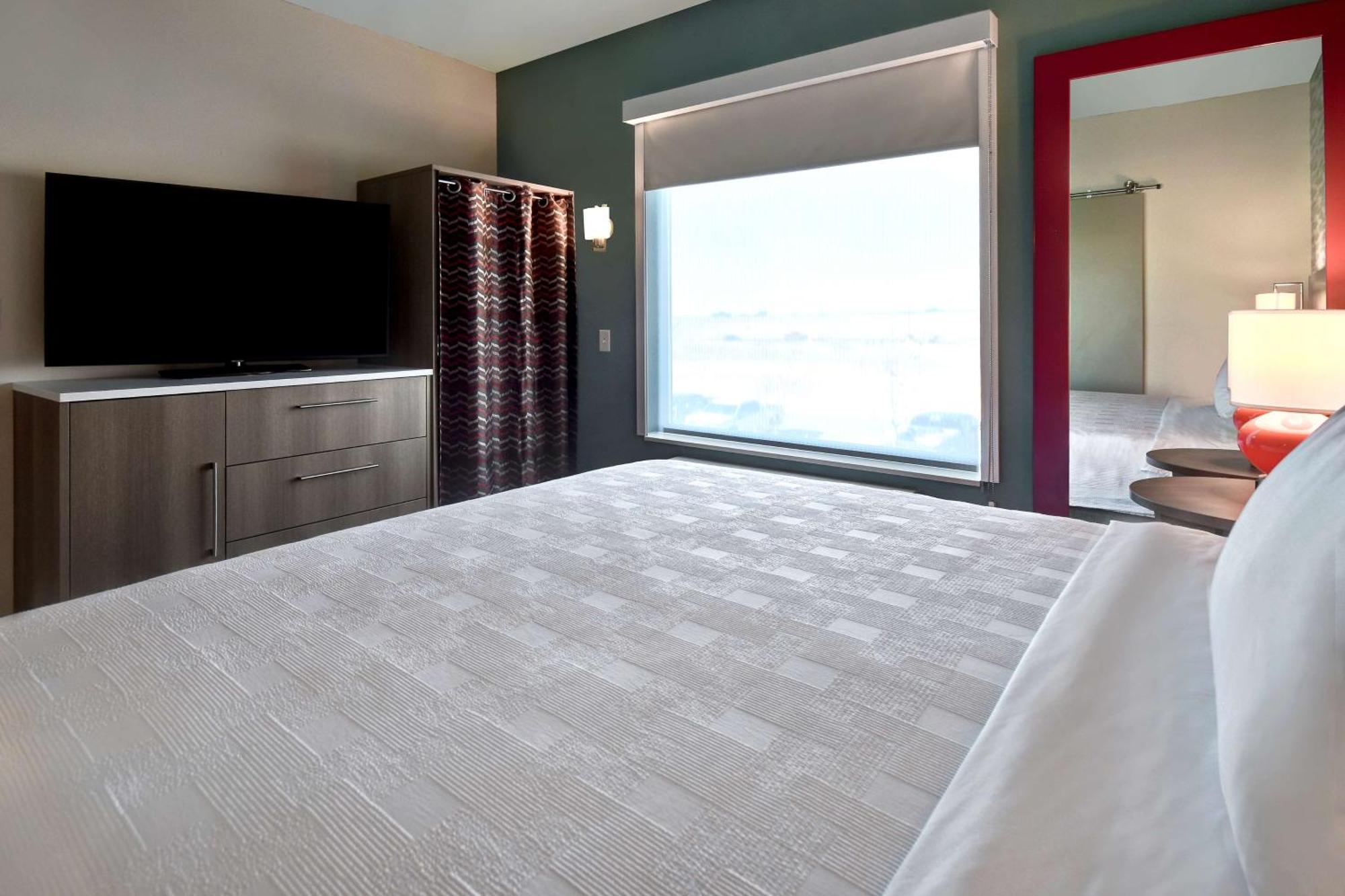 Home2 Suites By Hilton Одеса Екстериор снимка