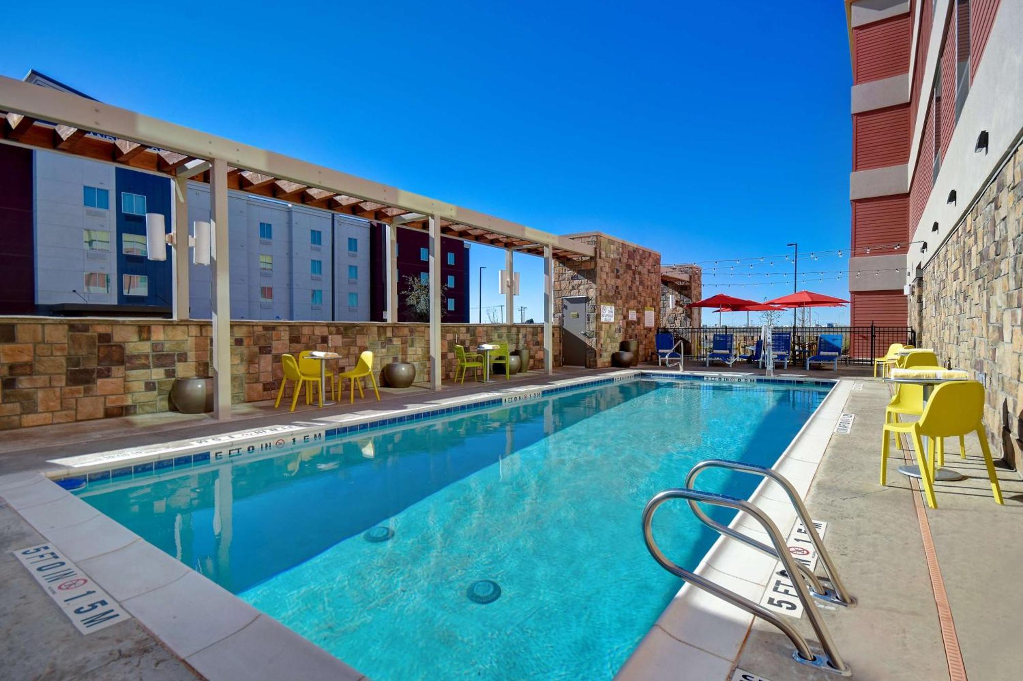 Home2 Suites By Hilton Одеса Екстериор снимка