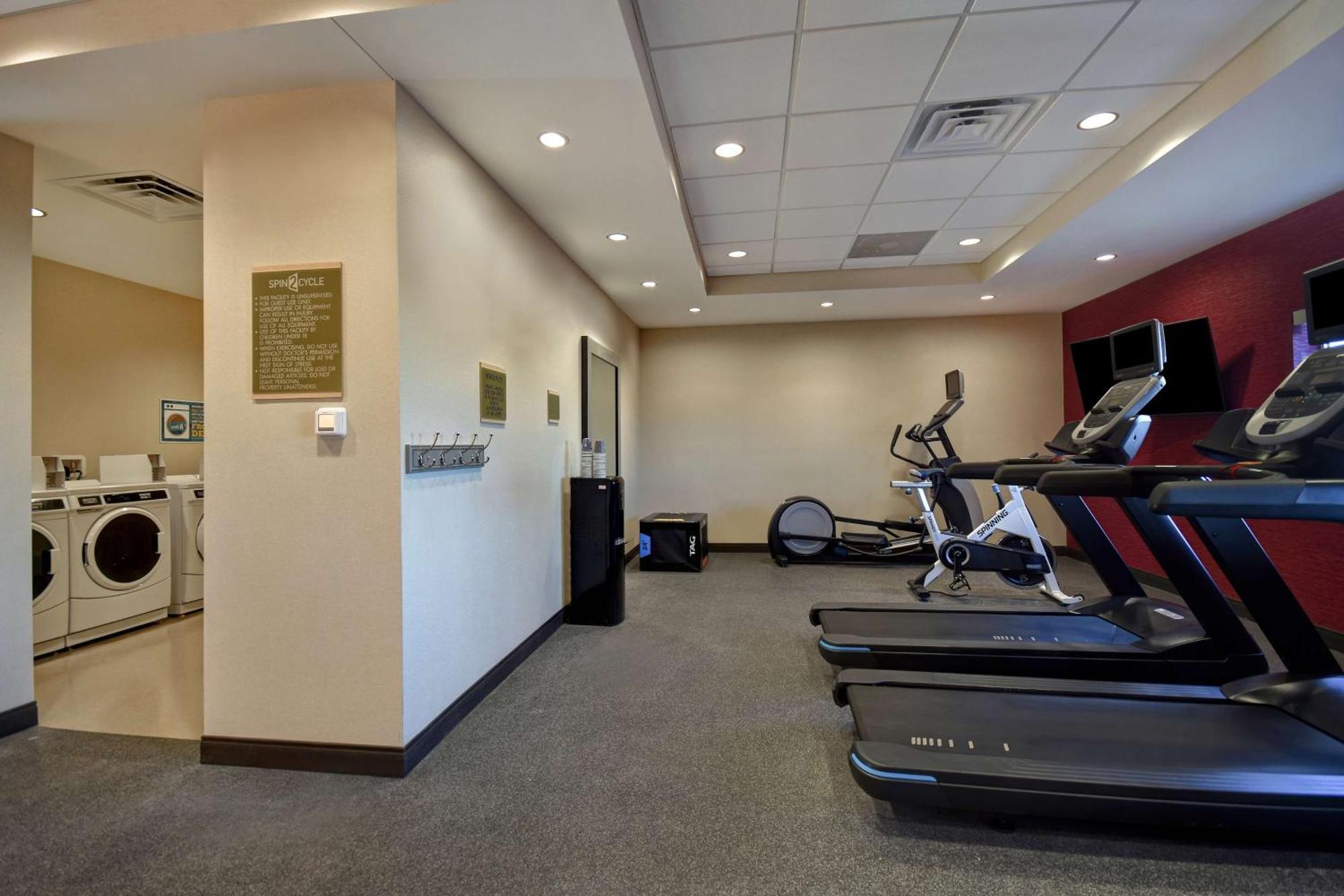Home2 Suites By Hilton Одеса Екстериор снимка