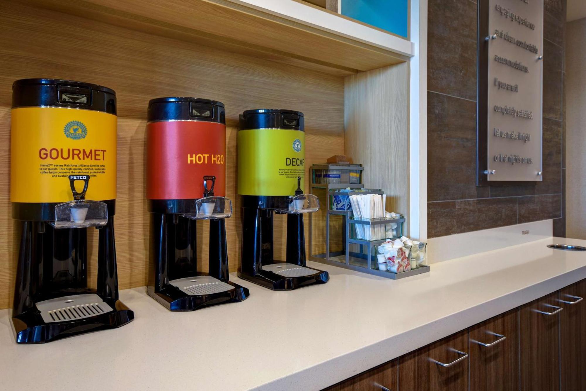 Home2 Suites By Hilton Одеса Екстериор снимка